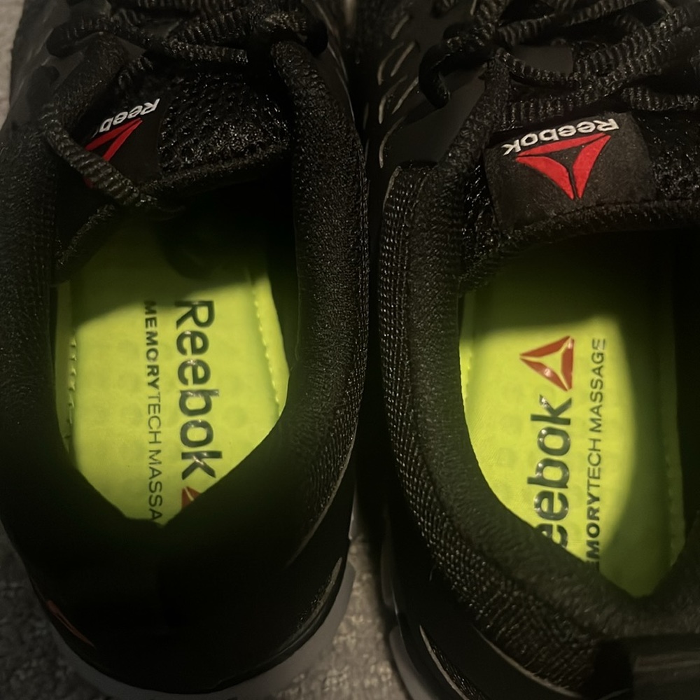 Safety Toe Reebok Shoes - Picture 5 of 5